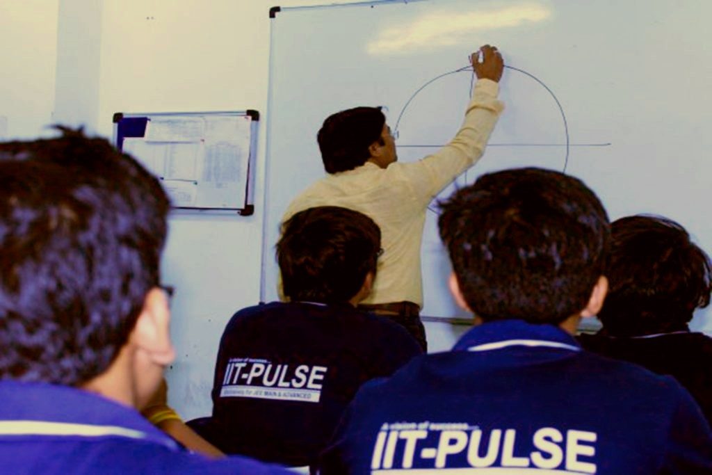 IIT-PULSE | Best JEE & NEET Coaching in Indore — photo 2