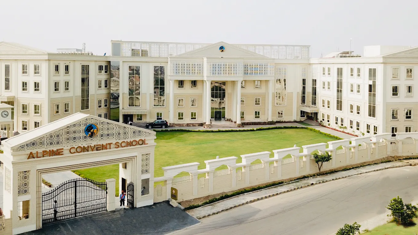 Alpine Convent School, Sector 10