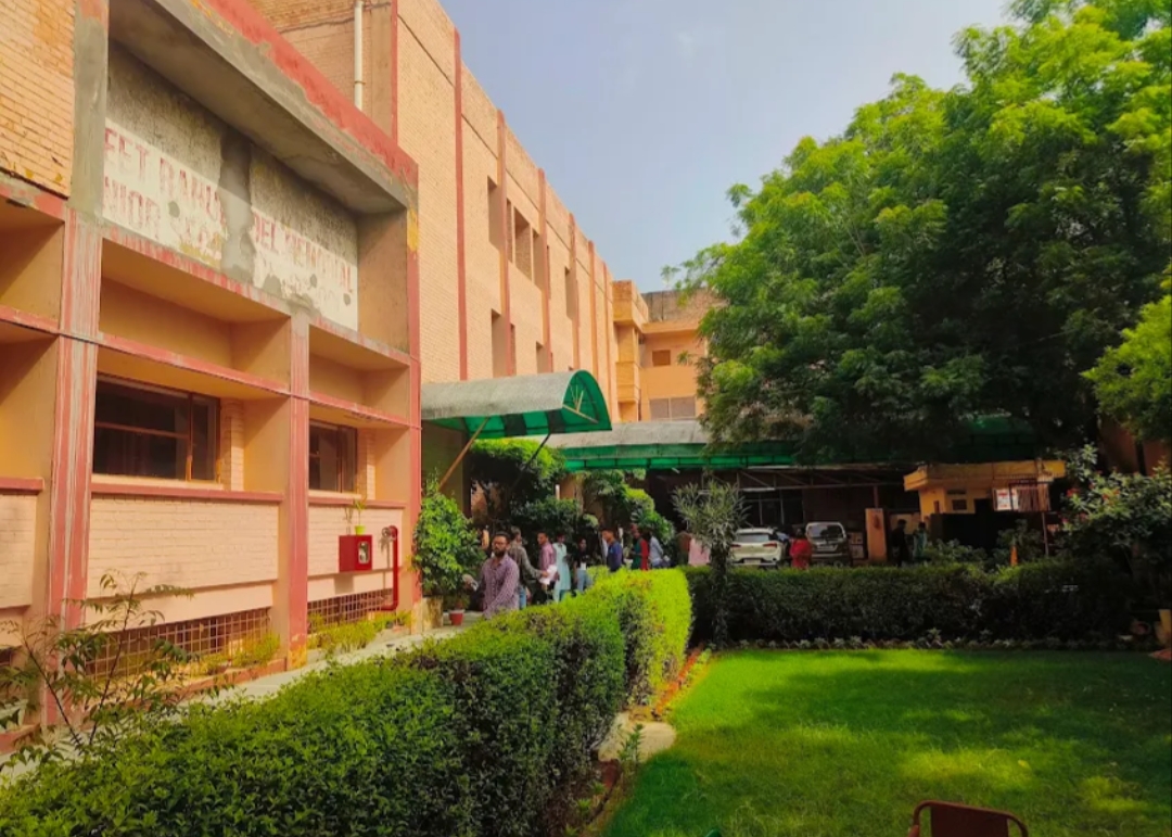 Sumeet Rahul Goel Memorial Sr.Sec. School