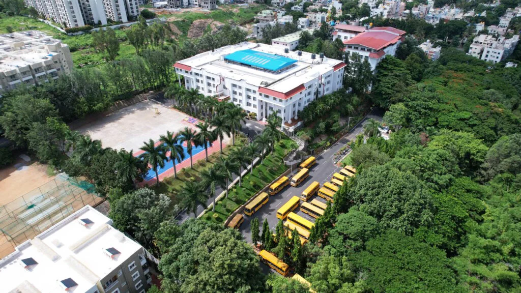 National Hill View Public School logo