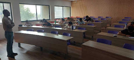 Career Launcher, University Road, Rajkot — photo 3