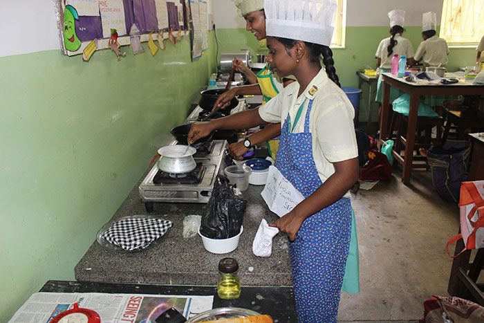 Loreto Day School, Elliot Road, Kolkata — photo 6