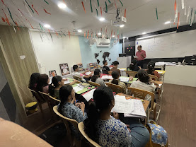 Dalmia Academy, Geeta Bhawan Square — photo 7