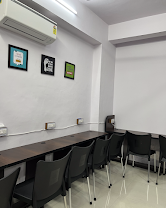 Career Launcher, New City Light, Surat — photo 4