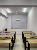 Career Launcher, New City Light, Surat — photo 3