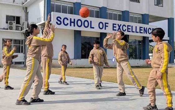 School of Excellence