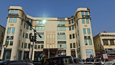 Sri Chaitanya Academy in Hazratganj, Lucknow