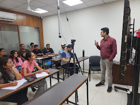 Career Launcher, SP Nagar Navrangpura, Ahmedabad — photo 4