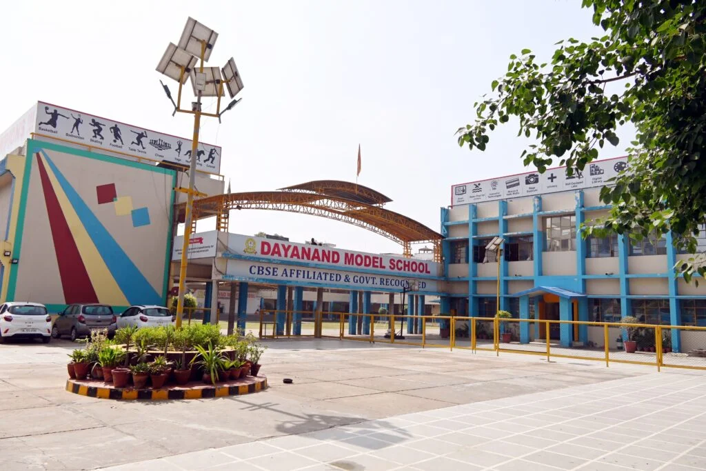 Dayanand Model School, Vivek Vihar — photo 2