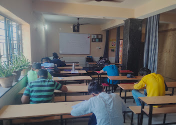 THE LEARNING ROOTS,Mithapur B Area — photo 2