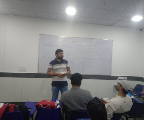 Career Launcher, Gaur City, Noida — photo 4