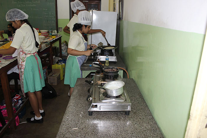 Loreto Day School, Elliot Road, Kolkata — photo 13