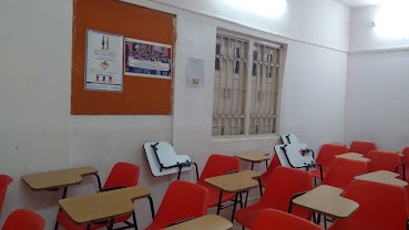 Career Launcher, Saheednagar, Bhubaneshwar — photo 5