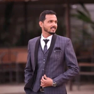 Hi, I am Nikhil Sonawane currently working with SBI as SBI PO — alumnus of Winner Institute, Navi Peth, Pune