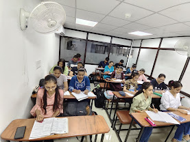 Career Launcher, University Road, Rajkot — photo 5