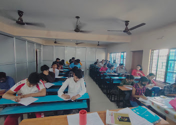 THE LEARNING ROOTS,Mithapur B Area — photo 4