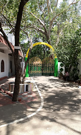 La Chatelaine Junior College-Home