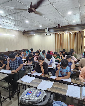 Bnasal Commerce Classes – Empowering Futures, Shaping Success — photo 2