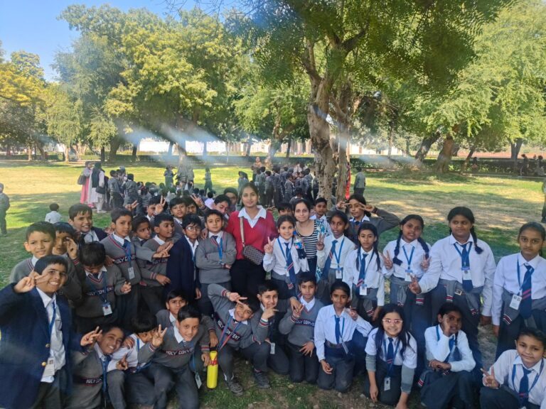 Holy Convent Senior Secondary School Delhi — photo 7