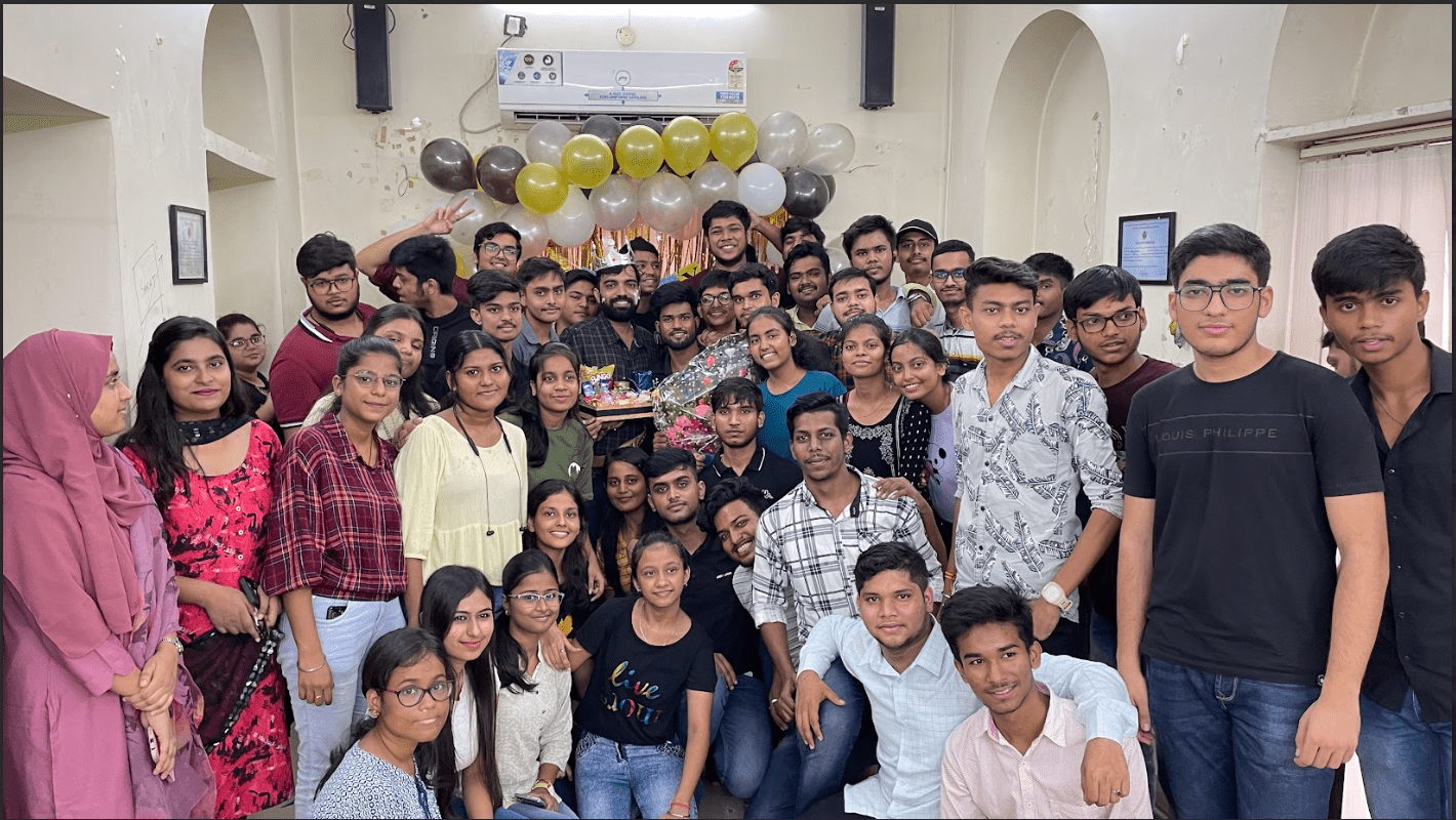 Niraj Academy For Excellence, Girish Park