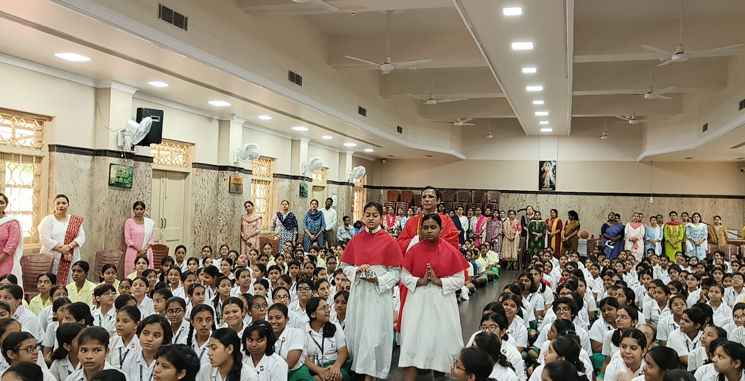 Loreto Day School, Elliot Road, Kolkata — photo 19