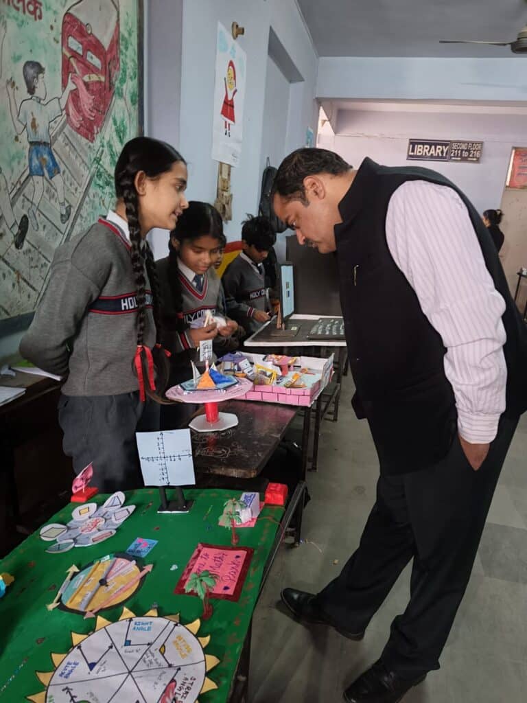 Holy Convent Senior Secondary School Delhi — photo 3