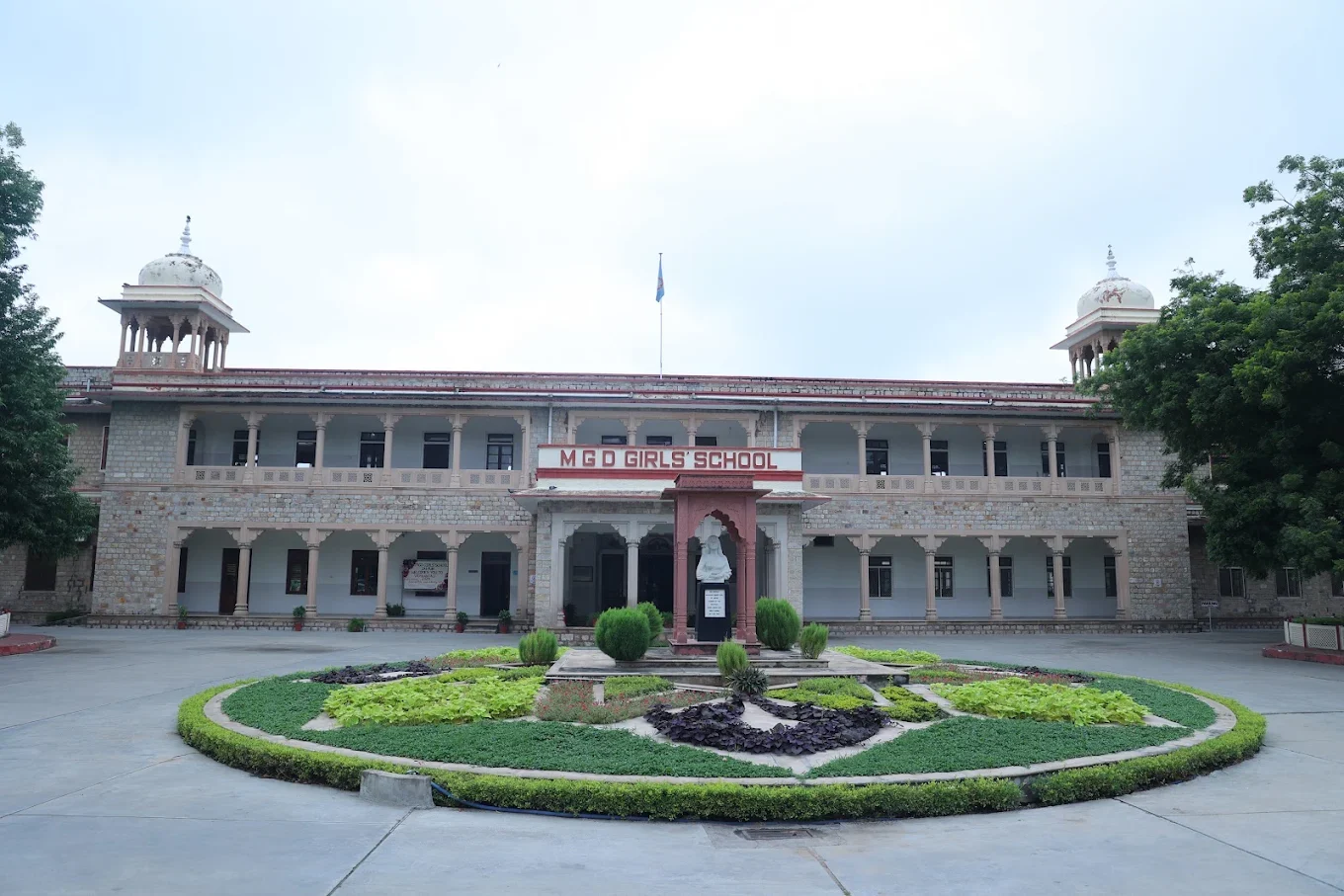 Maharani Gayatri Devi Girls' School