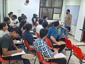 Career Launcher, Alambagh, Lucknow — photo 2