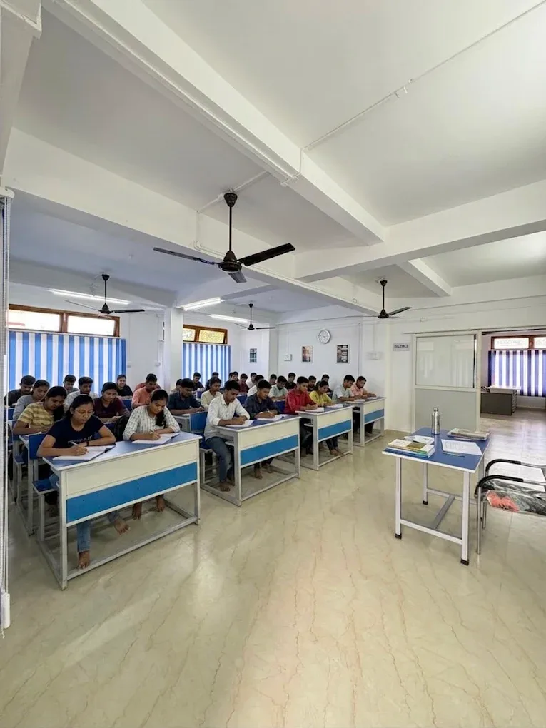 IBT Institute, Beltola — photo 6