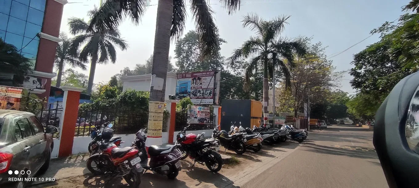 The Avadh School — photo 3