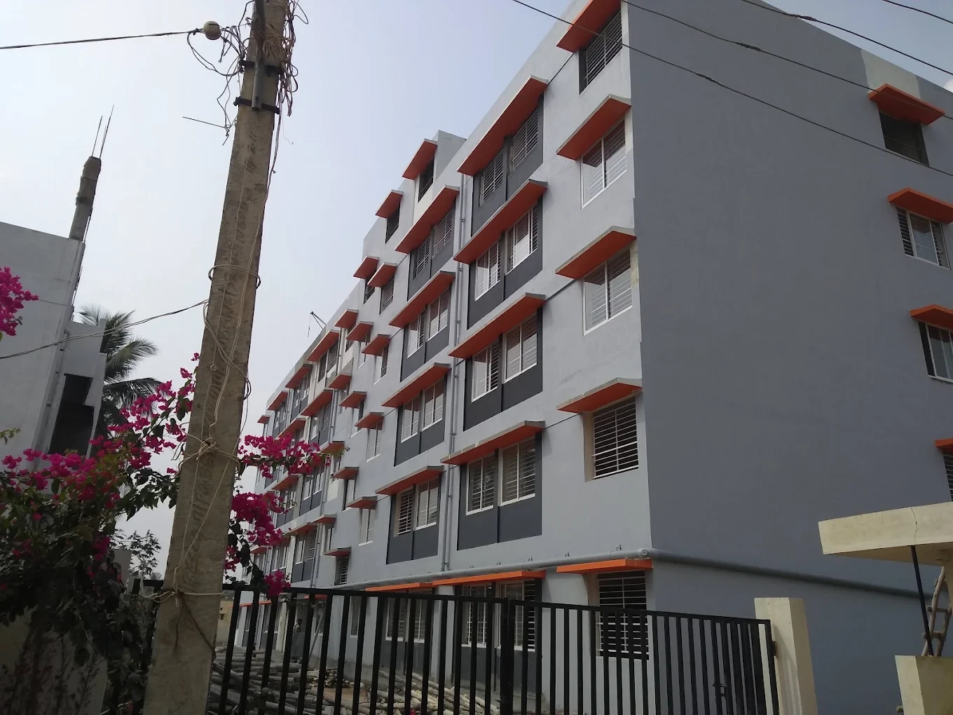 Chrysalis High, Horamavu — photo 3