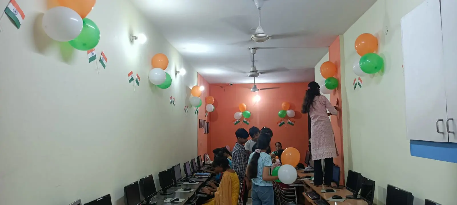 SOFTAGE COMPUTER CENTRE, Sahibzada Ajit Singh Nagar — photo 4