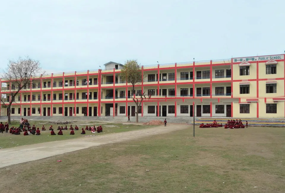 HR Public School