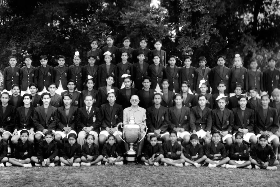 Col. Brown Cambridge School — photo 3