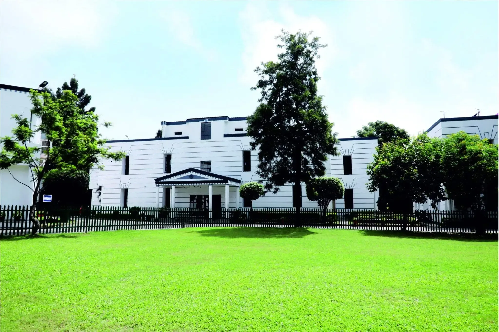 The Asian School — photo 3
